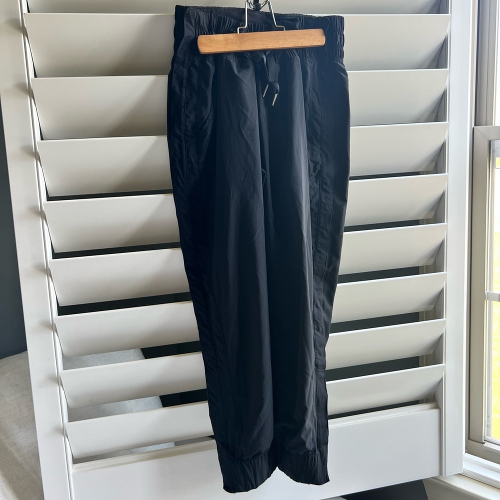 Lululemon Snap-Off Joggers